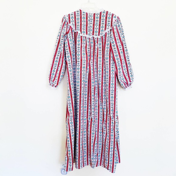 Lanz of Salzburg Womens Classic Flannel Tyrolean Cotton Eyelet Nightgown - Picture 2 of 11
